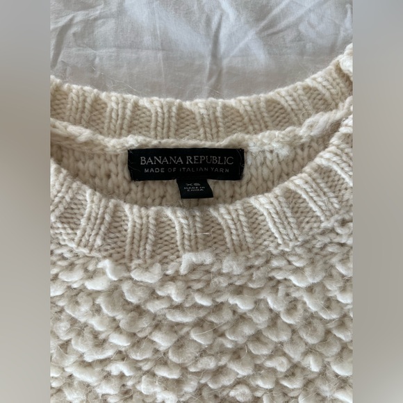 BANANA REPUBLIC Open Crew Carpet Knit Sweater - Picture 2 of 5